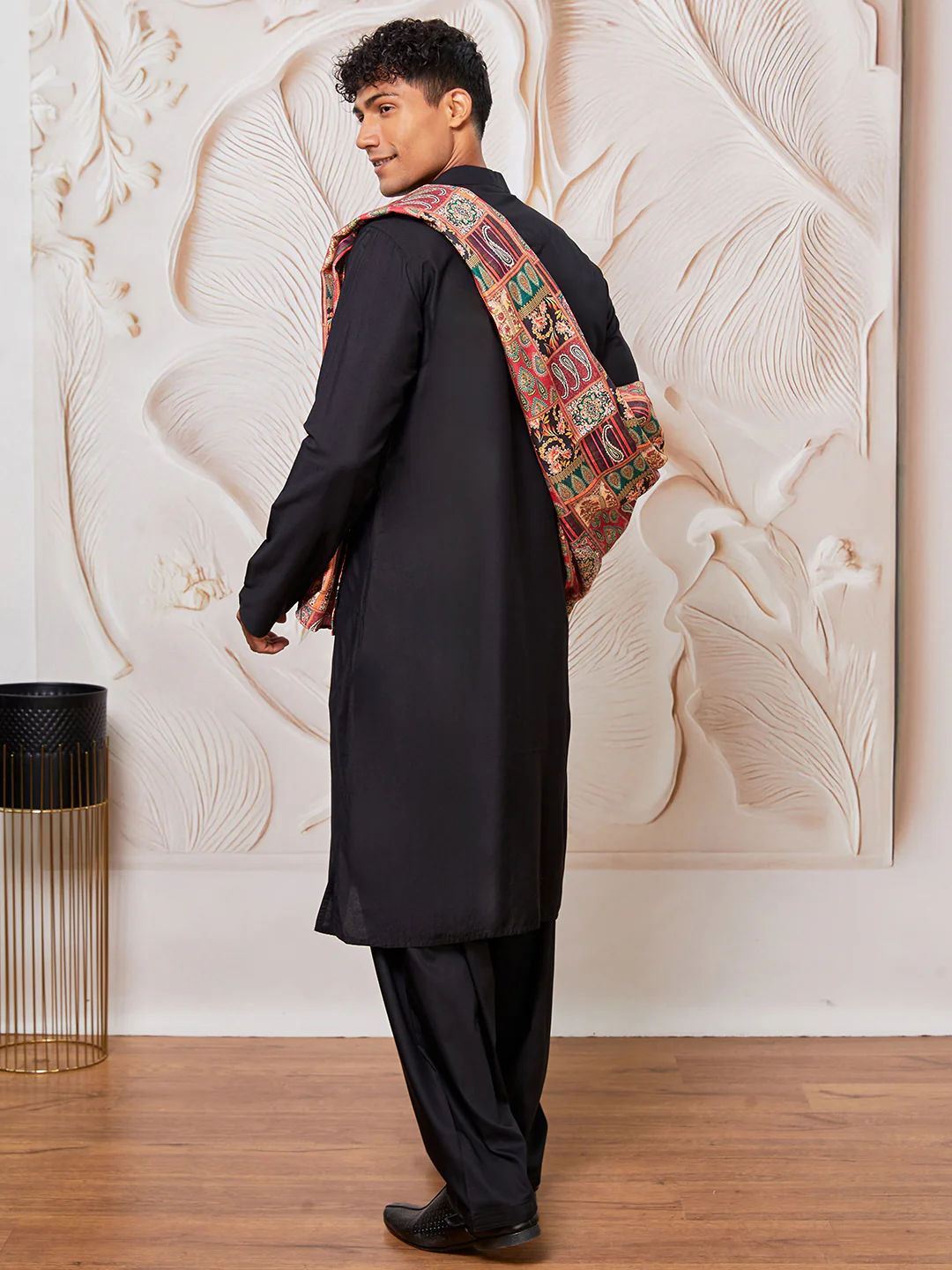 Men's Black Viscose Kurta, Patiala And Dupatta Set. - Image 2