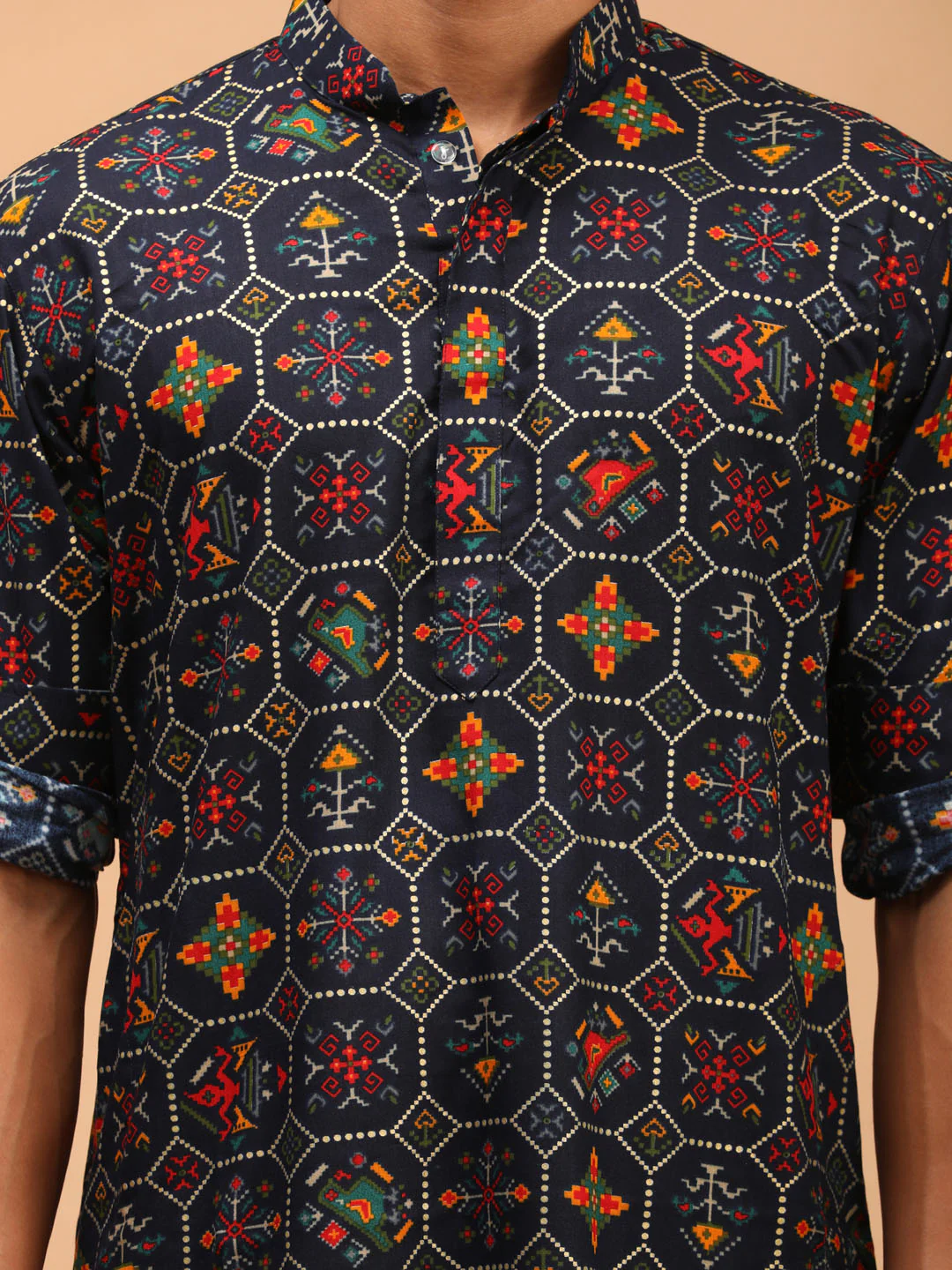 Men's Blue Printed Rayon Kurta - Image 4
