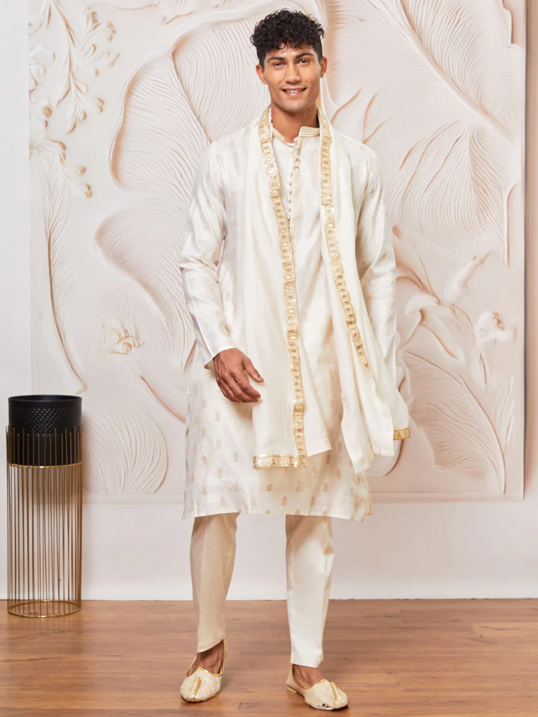 Men's Cream Cotton Blend Kurta,Pant And Dupatta Set - Image 2