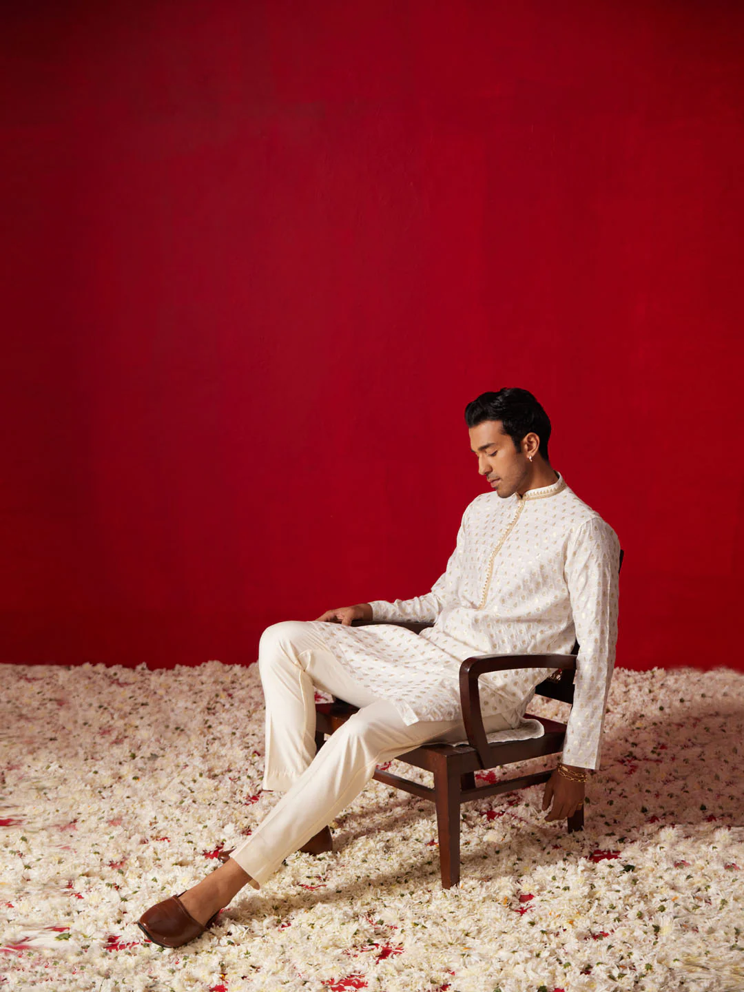 Men's Cream Silk Blend Jacquard Kurta With Pant Set - Image 7