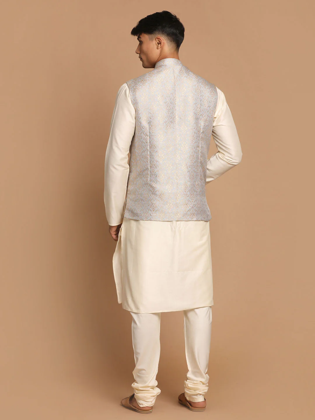 Men's Grey Woven Jacket And Cream Solid Kurta With Pajama Set - Image 3