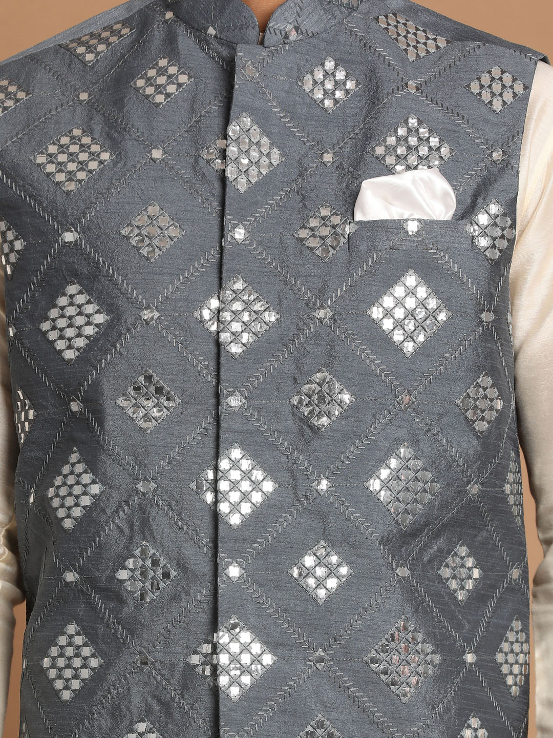 Men's Grey Mirror-Work Silk Blend Nehru Jacket With Solid Kurta & Pyjama Set - Image 4