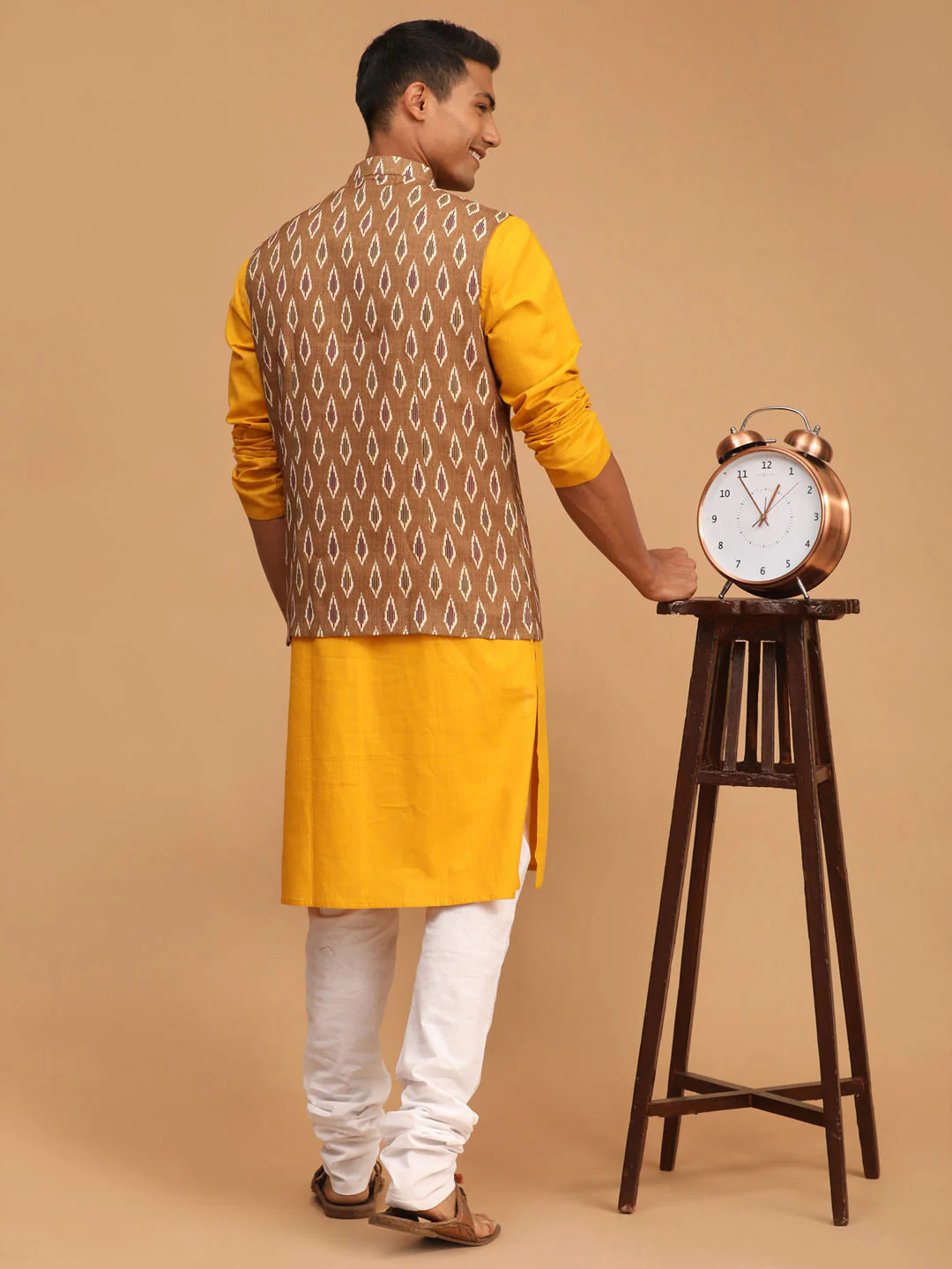 Men's Green Printed Cotton Nehru Jacket With Mustard Kurta And White Pyjama Set - Image 3