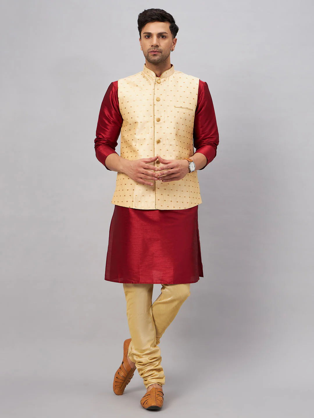 Men's Gold Zari Weaved Jacket With Kurta Pyjama Set - Image 8