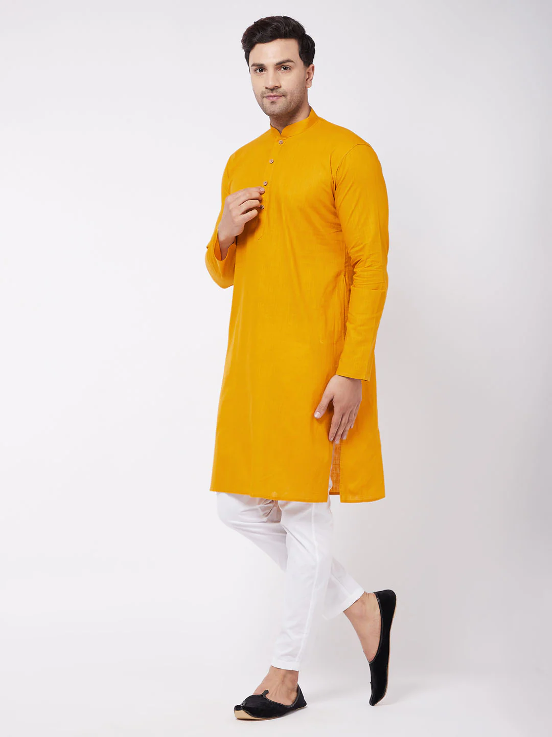 Men's Mustard And White Solid Cotton Blend Kurta With Cotton Pant Set - Image 2