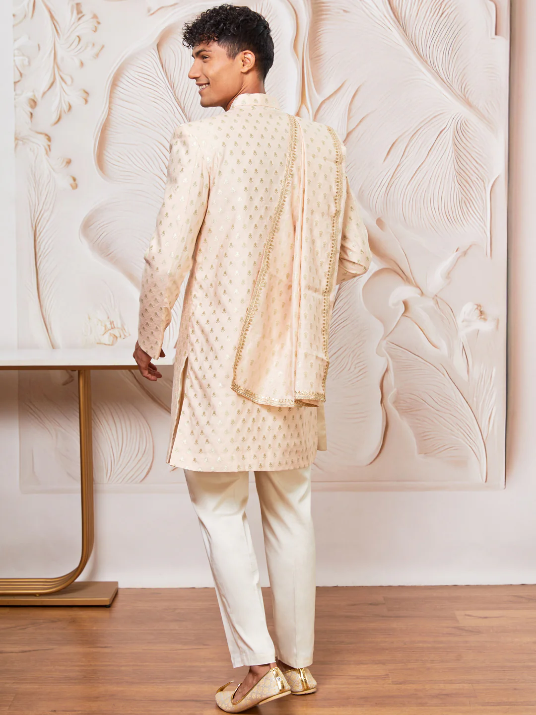 Men's Peach Cotton Blend Indowestern Pant And Dupatta Set - Image 4