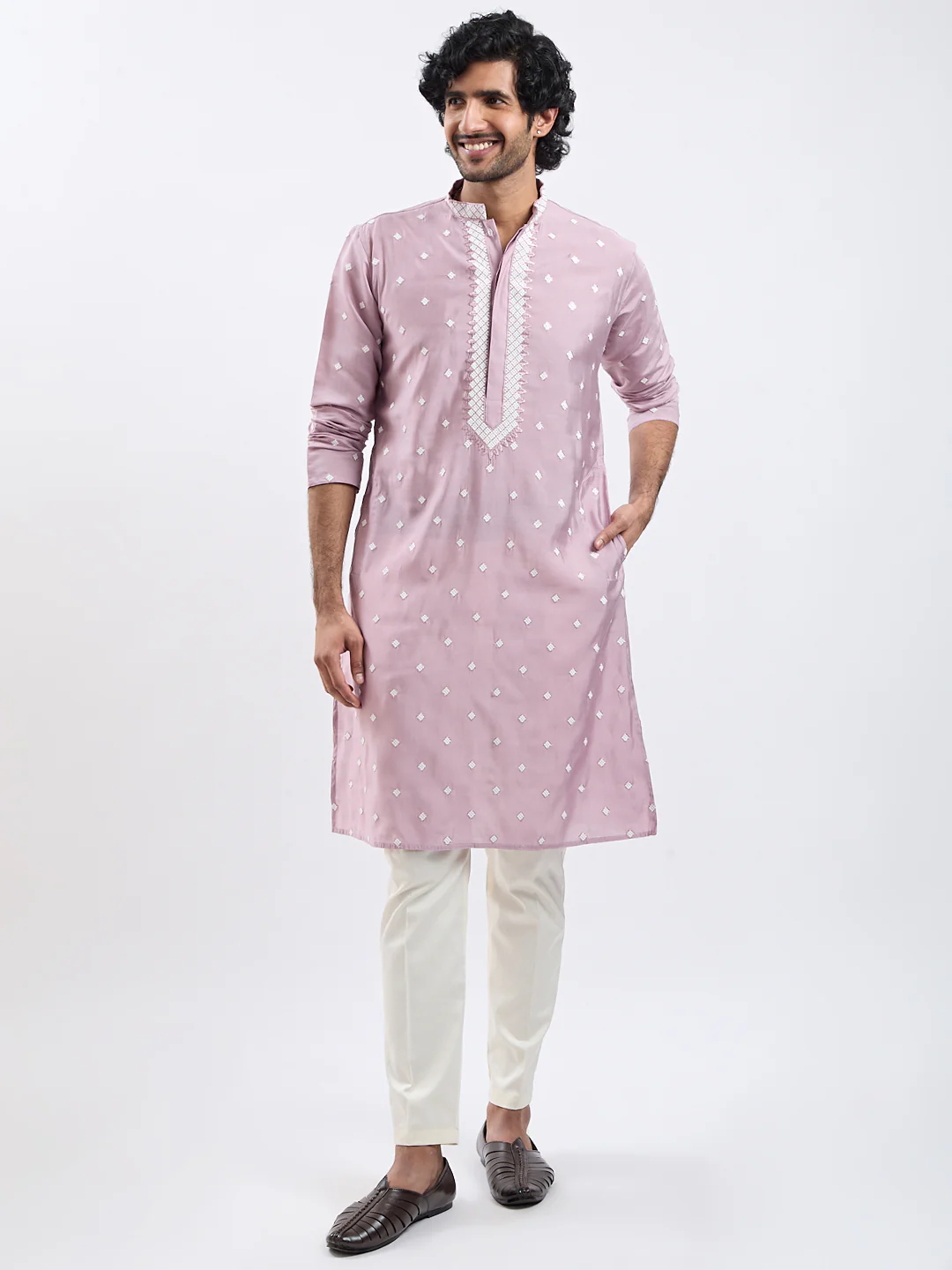 Men's Pink And White Silk Blend Kurta And Pyjama Set - Image 2