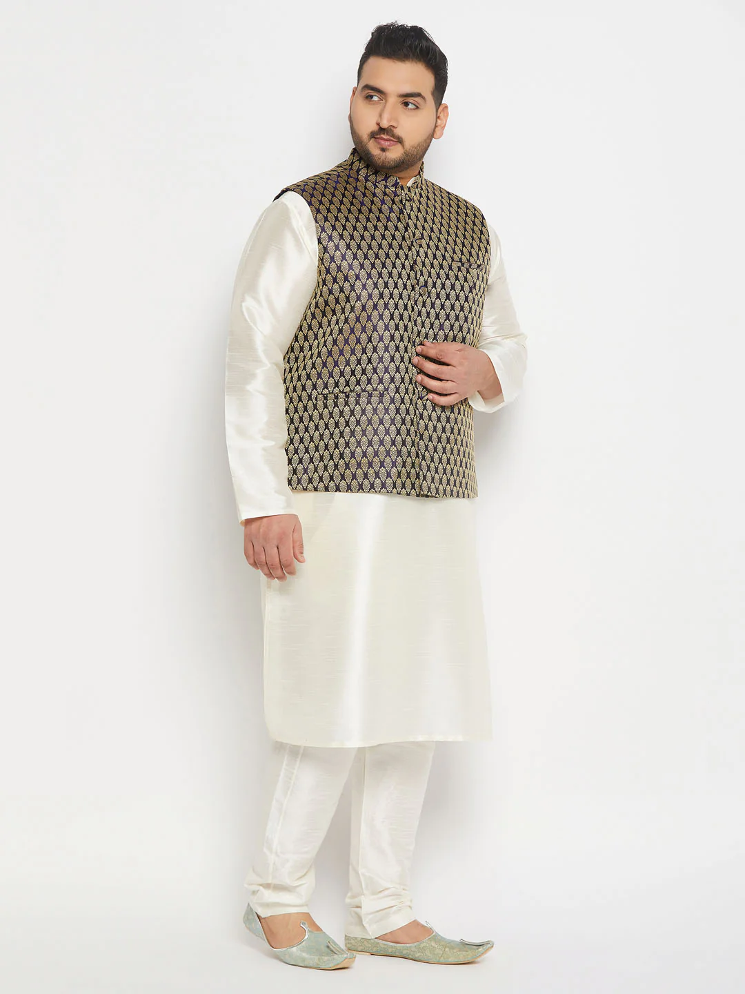 Men's Plus Size Blue Ethnic Jacket With Cream Silk Blend Kurta And Pant Style Pyjama Set - Image 2