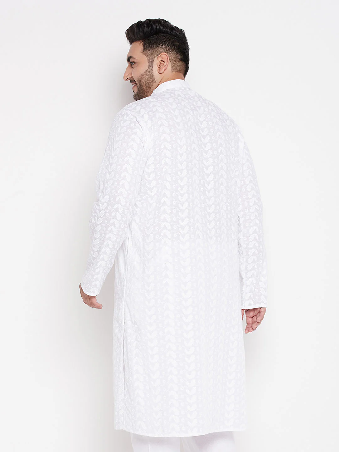 Men's Plus Size White Chikankari Embroidered Kurta - Image 3