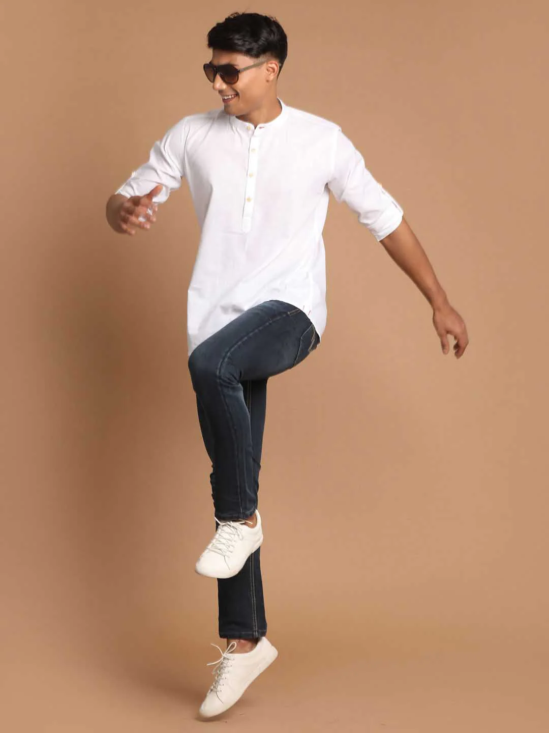 Men's White Short Cotton Kurta - Image 4