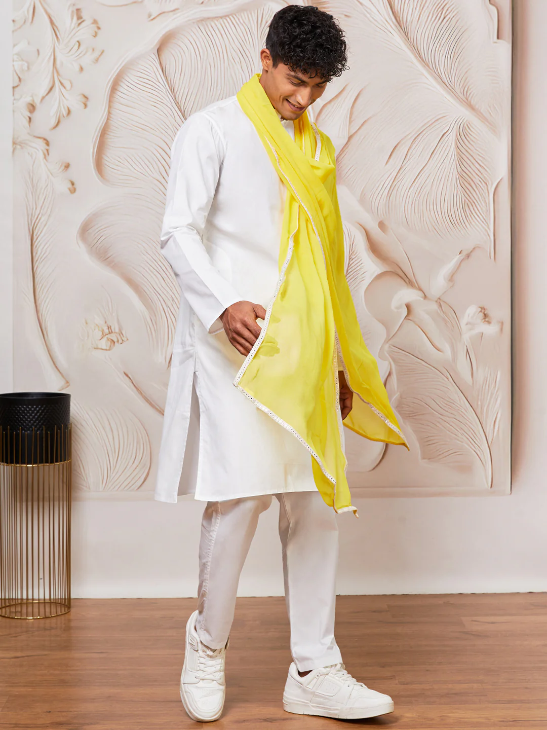 Men's White Cotton Kurta,Pyjama And Dupatta Set - Image 2