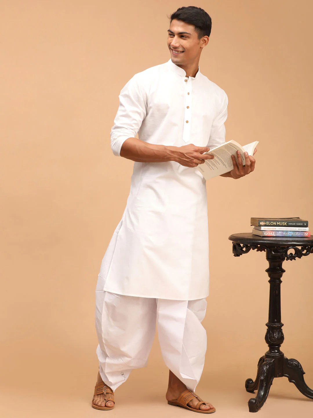 Men's White Cotton Kurta With White Solid Dhoti Set - Image 2