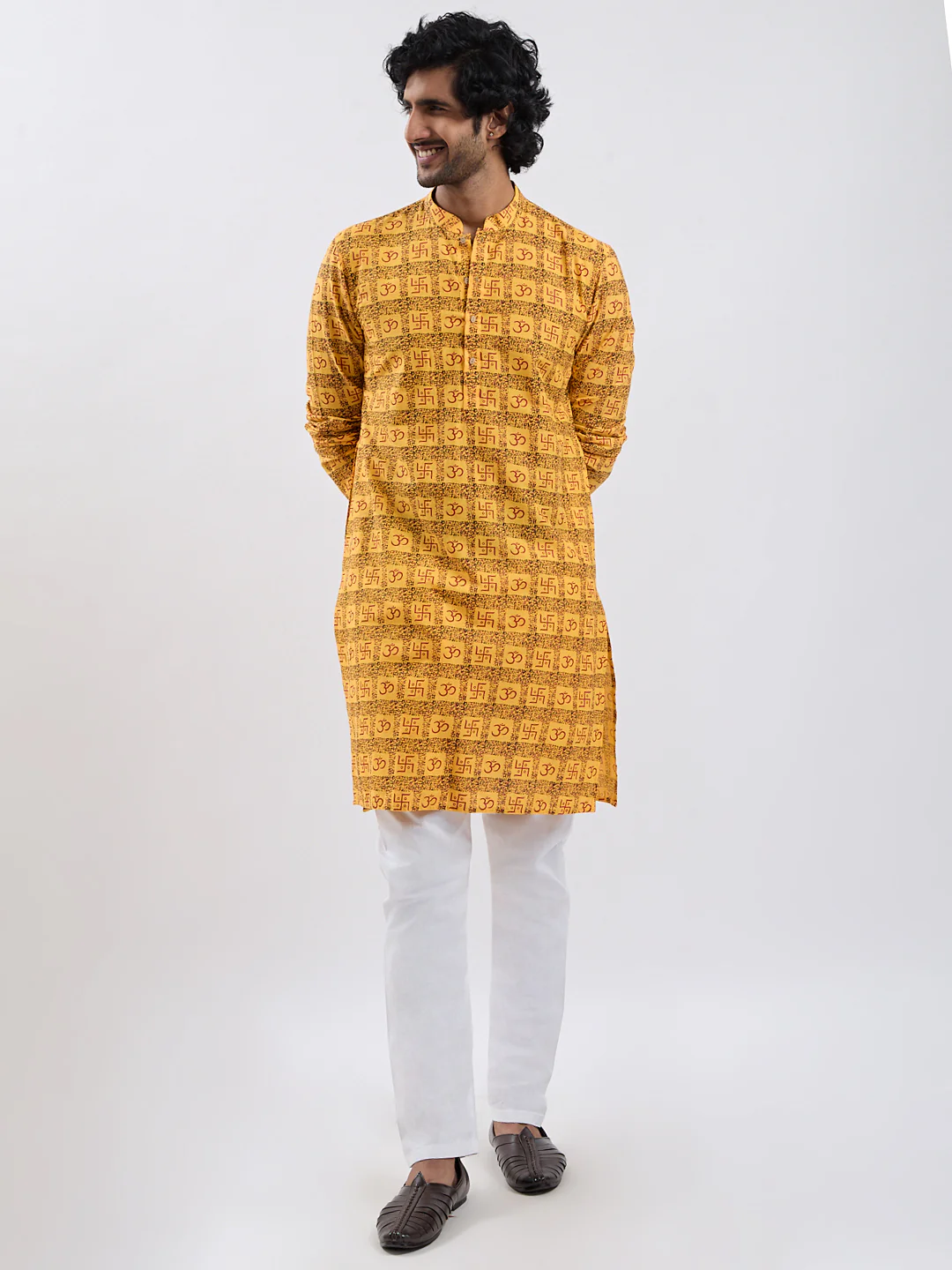 Men's Yellow Cotton Kurta And Pyjama Set - Image 2