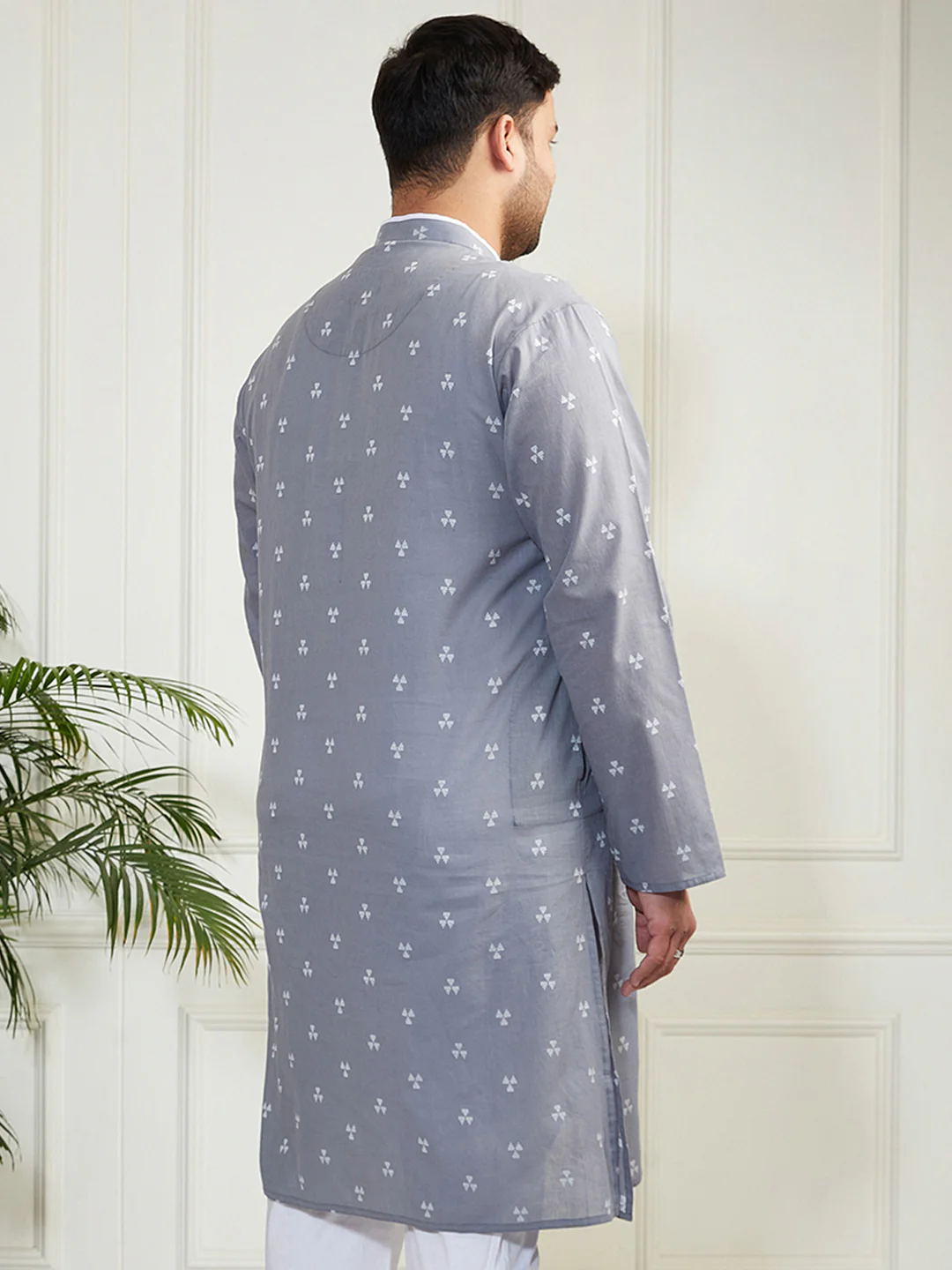 Plus Men's Grey Cotton Kurta - Image 5