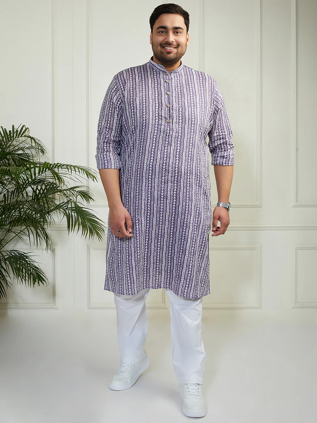 Plus Men's Purple And White Cotton Kurta Pyjama Set - Image 5