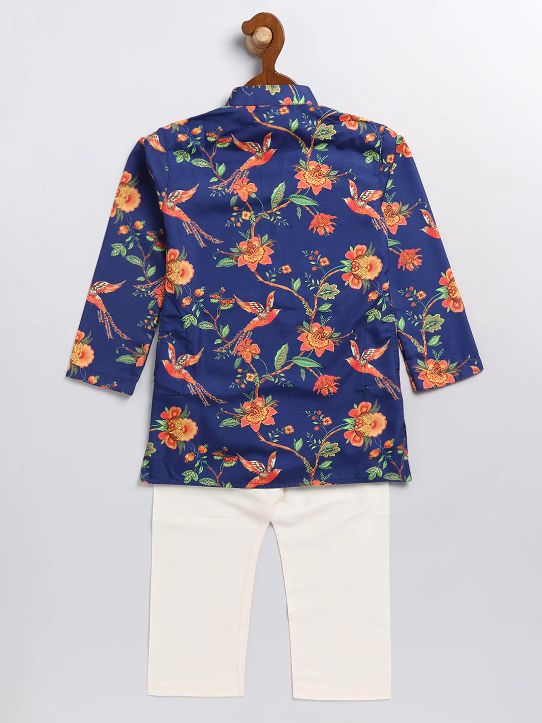 Sishu Boy's' Multicolor-Base-Navy Blue Kurta And Pyjama Set With Leheria Border - Image 3