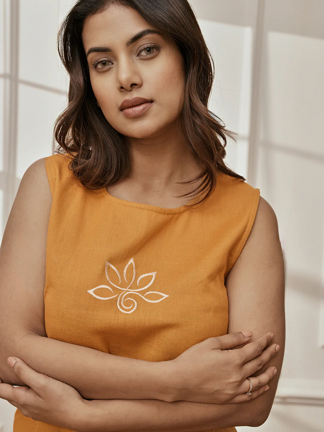 Women's Dusty Saffron Ethnic Embroidered Yoga Sleeveless Kurta With Straight Pants - Image 2