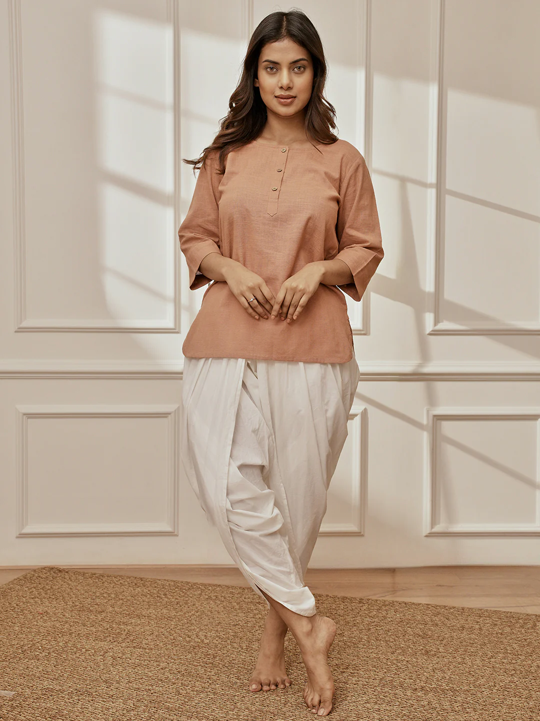 Women's Rose Pink Cotton Linen Kurta With White Cambric Dhoti Pants Yoga Set - Image 3