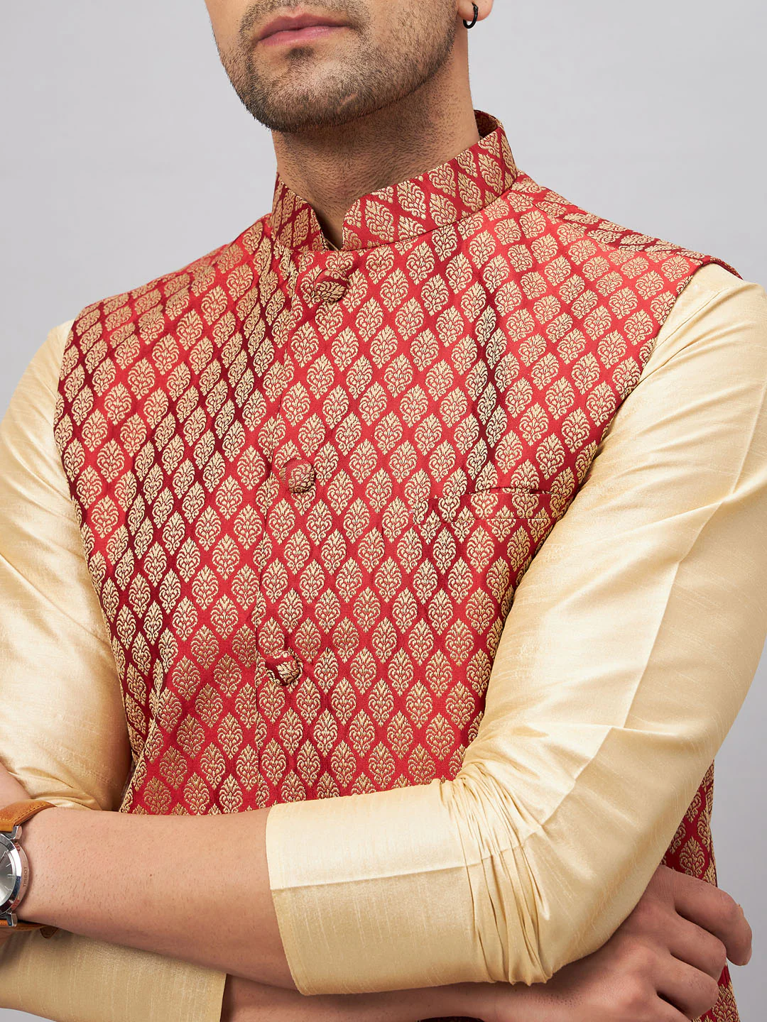 Men's Maroon Silk Blend Jacket With Kurta Pyjama Set - Image 4