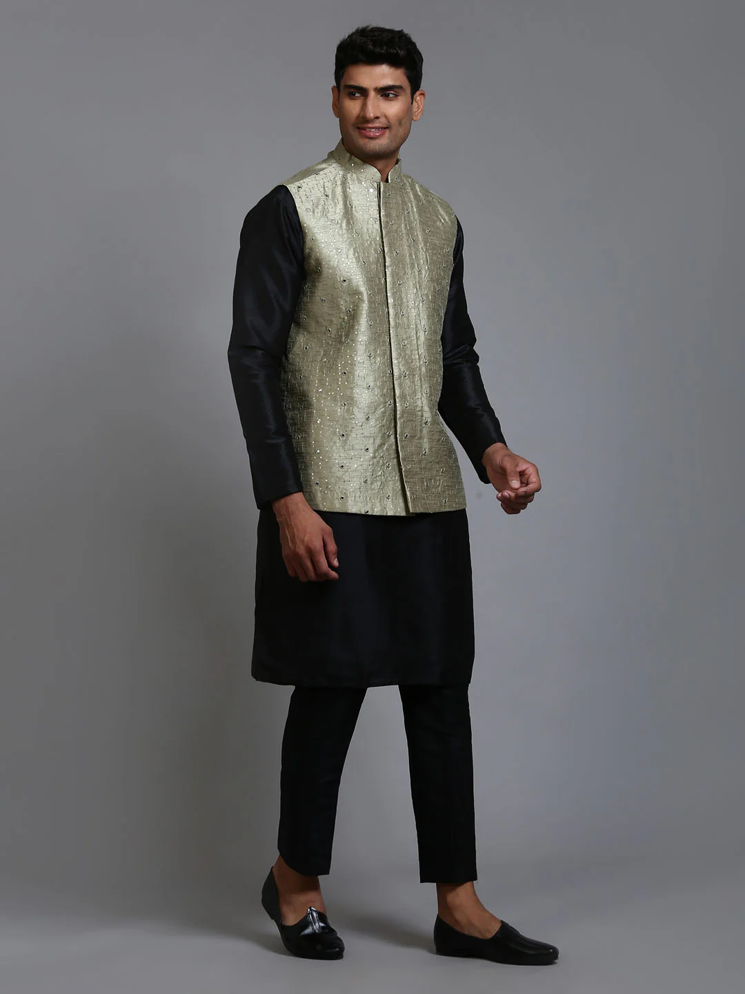 Men's Mehndi Green Embellished Jacket With Black Kurta Pant Set - Image 6