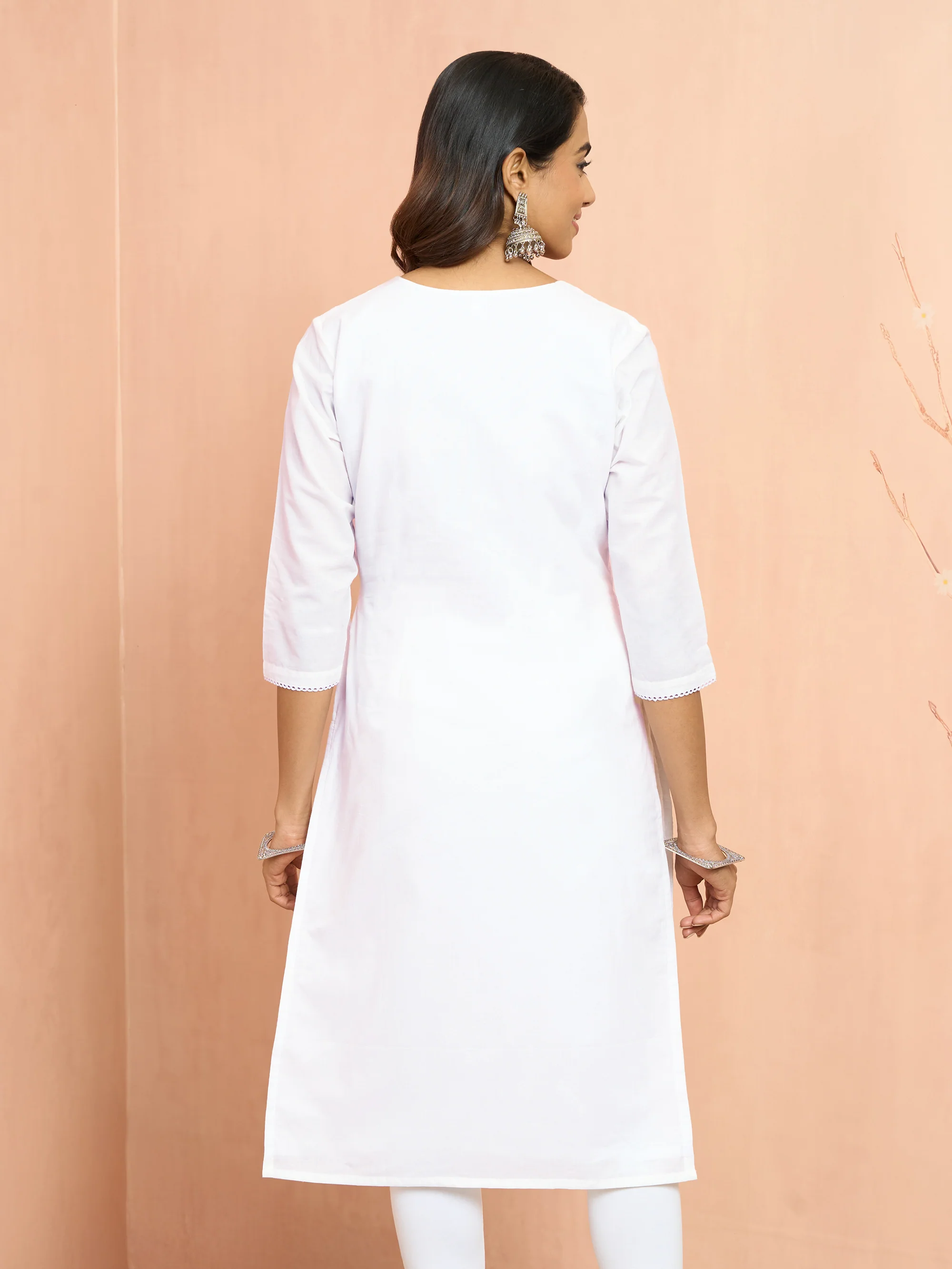 Women White Cotton Chikankari Kurta - Image 5